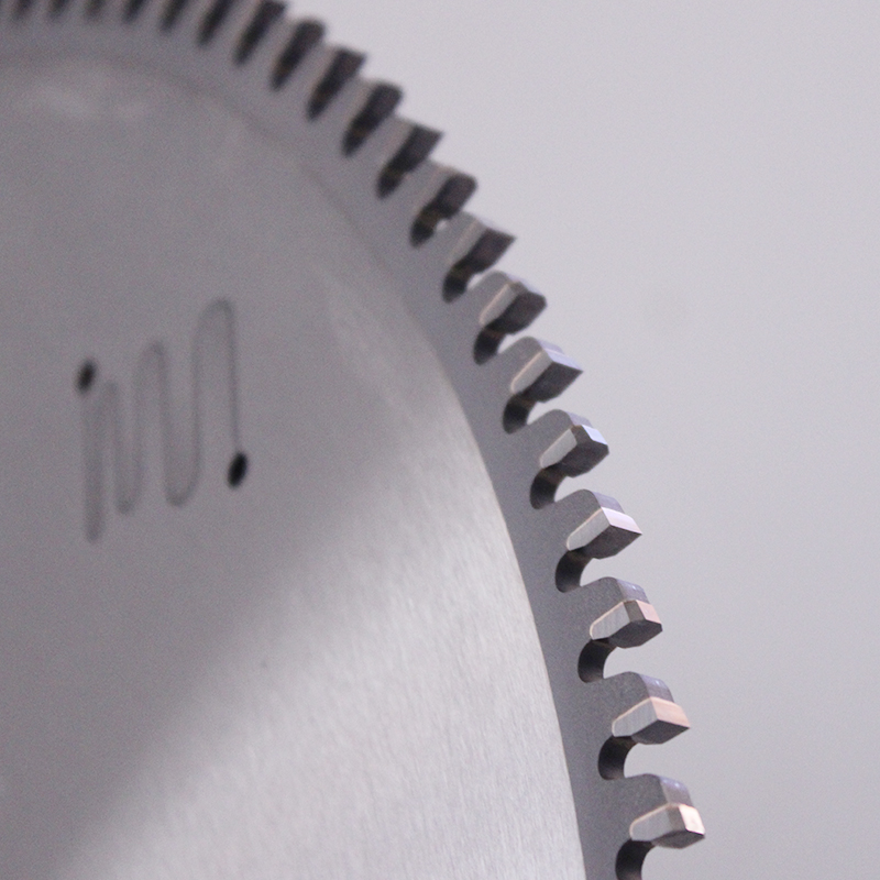 TCT Saw Blade for Aluminum 400 120T